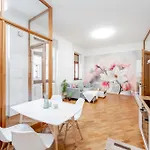 Mlynska 3 Centrum 150m2 *