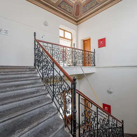 Mlynska 3 Centrum 150m2 Apartment *