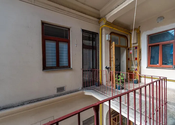 Mlynska 3 Centrum 150m2 *